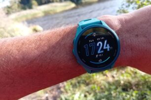 Recenze: Garmin Forerunner 170 Music – sportuji, platím, poslouchám