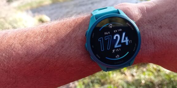 Recenze: Garmin Forerunner 170 Music – sportuji, platím, poslouchám