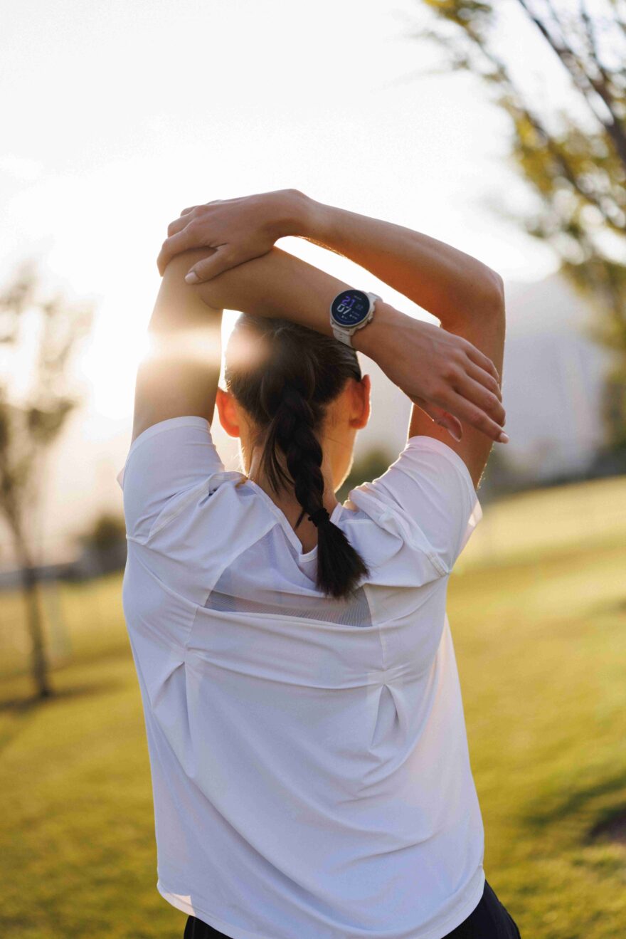 SUUNTO UVÁDÍ NA TRH MODEL RUN 2: BĚŽECKÉ HODINKY SPOLU S NOVÝM INTELIGENTNÍM HRUDNÍM PÁSEM SUUNTO SMART HEART RATE BELT 2